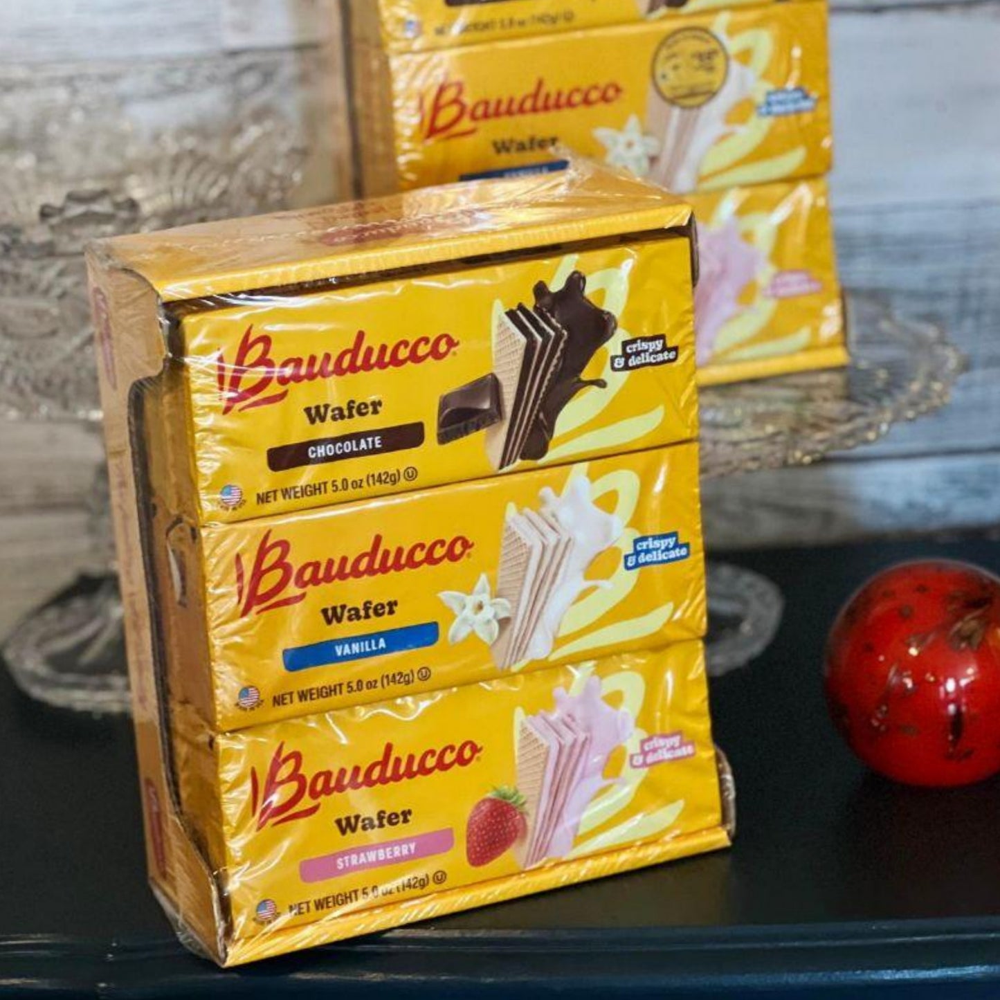 Caixa de Biscoitos Wafer Chocolate/Baunilha/Morango - Bauducco 12 Unidades